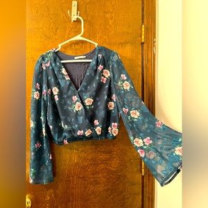 Miami cropped long sleeve blouse- small